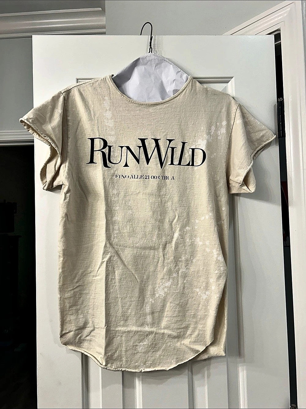 Graphic Short Sleeve Tee in Cream Like New